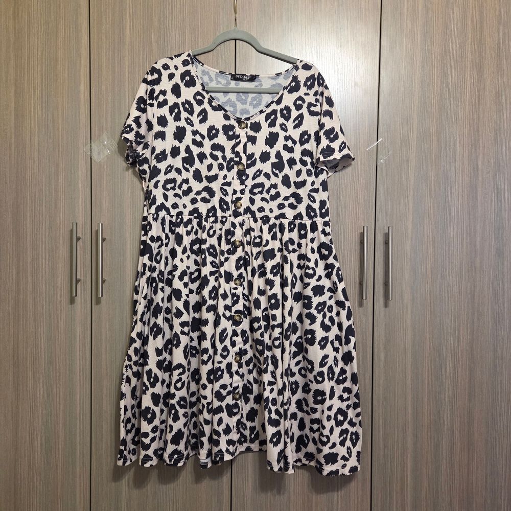 Leopard Print Dress With Pockets